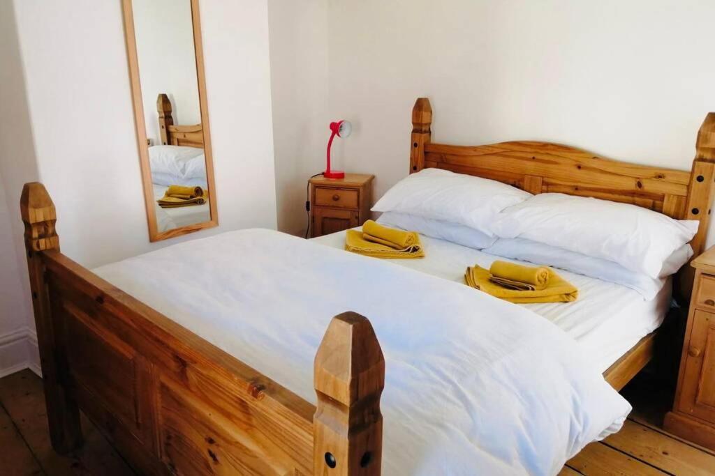 Villa 200 Year Old Large Townhouse With Sea Views Scarborough Exterior foto