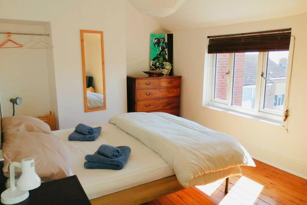 Villa 200 Year Old Large Townhouse With Sea Views Scarborough Exterior foto