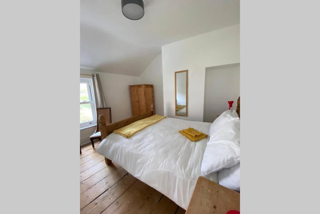 Villa 200 Year Old Large Townhouse With Sea Views Scarborough Exterior foto